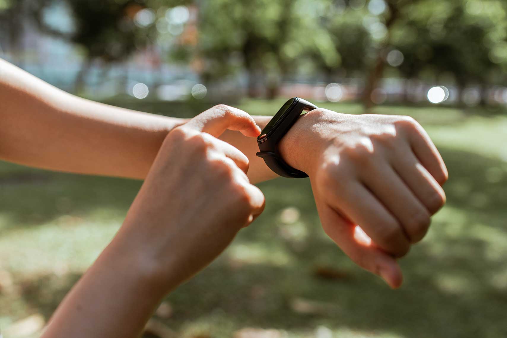 Smartwatch Or Fitness Tracker